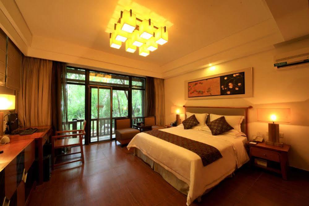 Country Garden Phoenix Hotel Jingmen Exterior foto