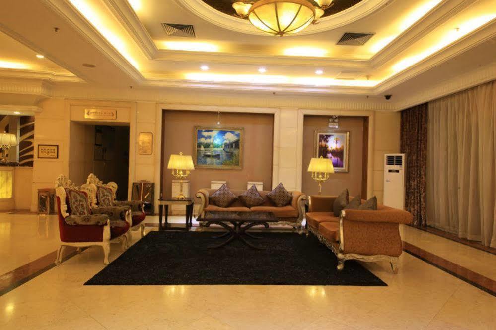 Country Garden Phoenix Hotel Jingmen Exterior foto